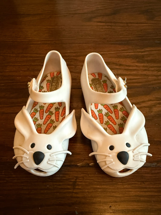 #180 Girls Shoe 7 Mini Melissa White Bunny