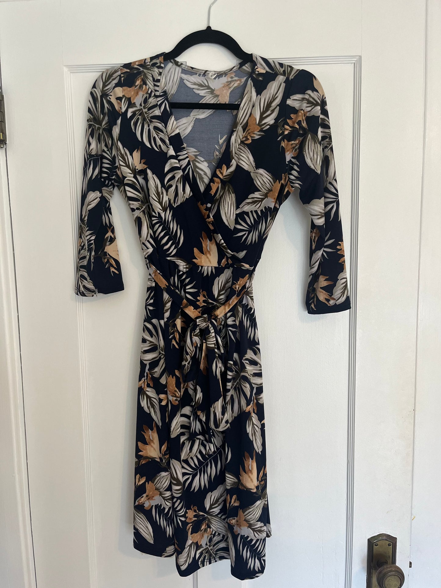 #109 PinkBlush Navy Foe Wrap Dress- Size medium
