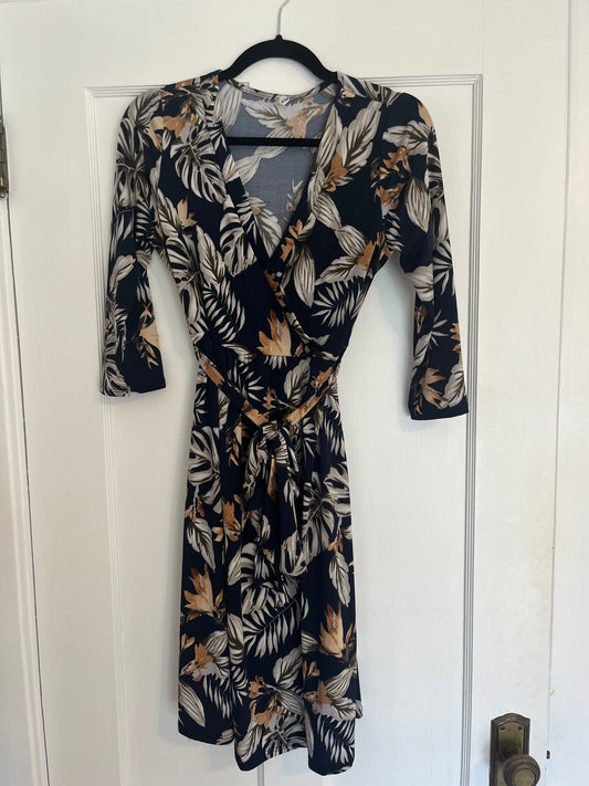 #109 PinkBlush Navy Foe Wrap Dress- Size medium