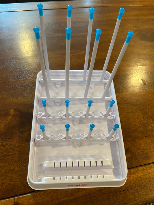 Seller #5 - Munchkin Bottle Dryer Stand