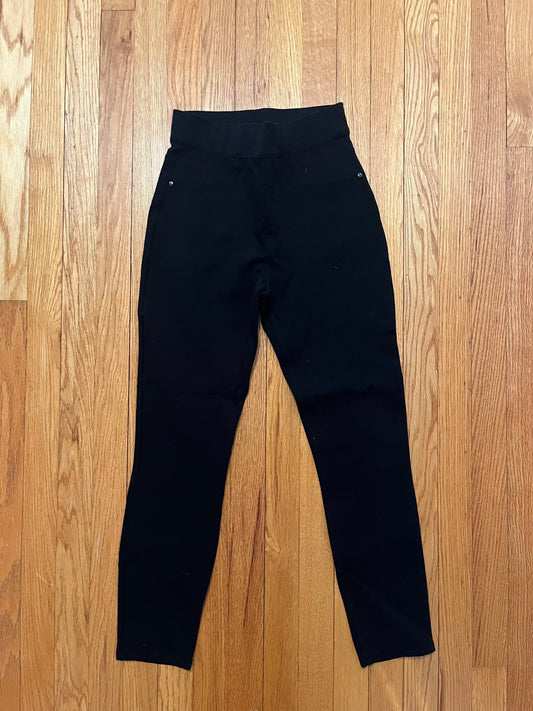 #109 SPANX Black Pull on  Ankle Tapered Pointe Pants Size Small