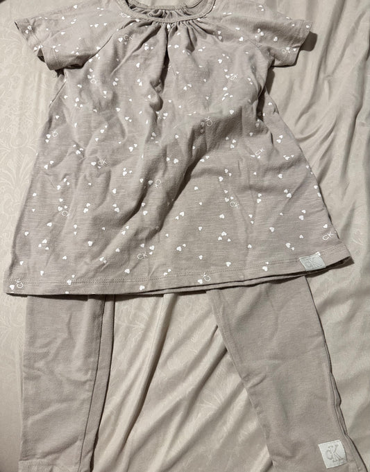 #55 Calvin Klein girls set size 6x
