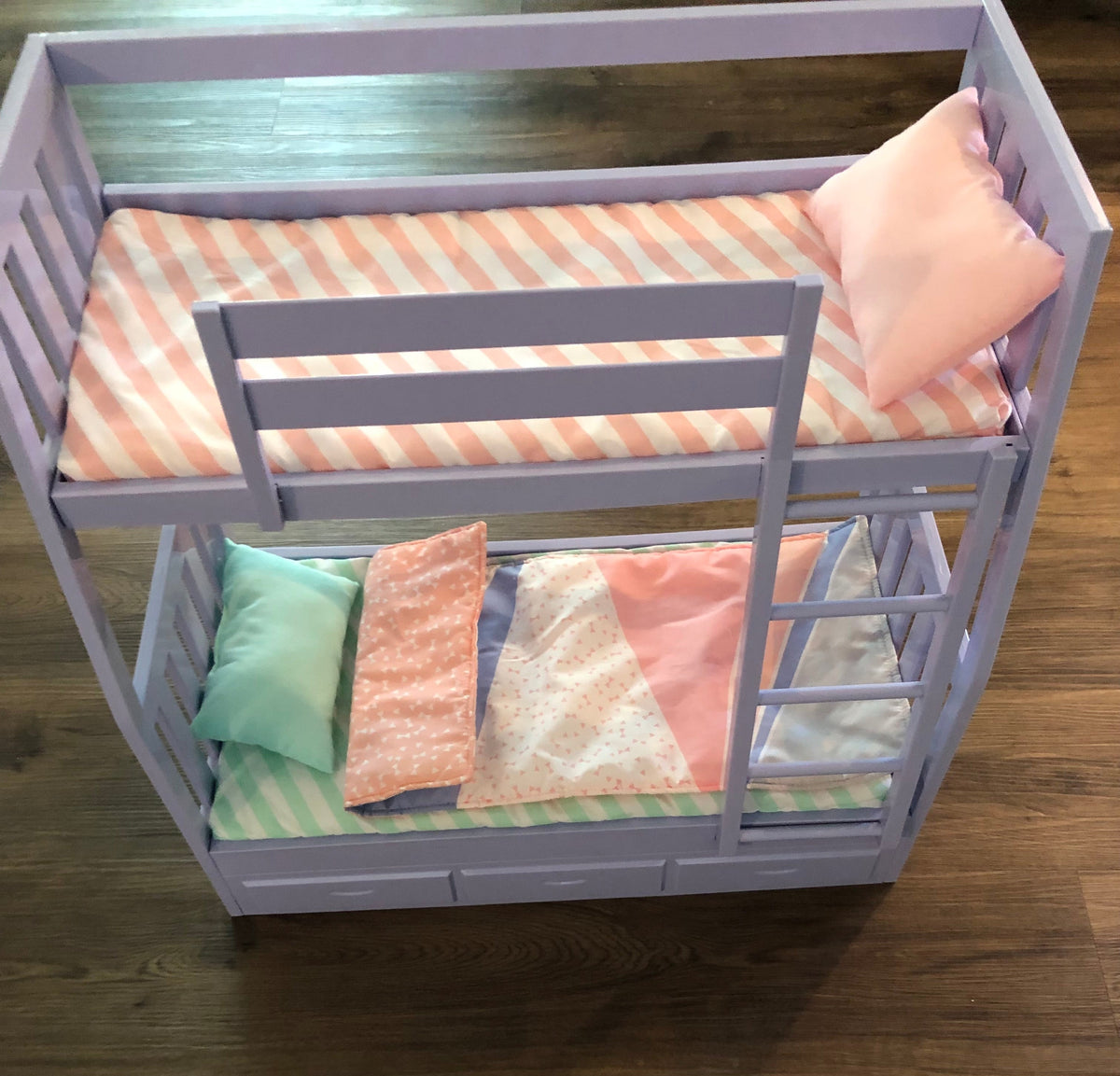 #137 Our generation 18" doll bunk bed (missing one top blanket)