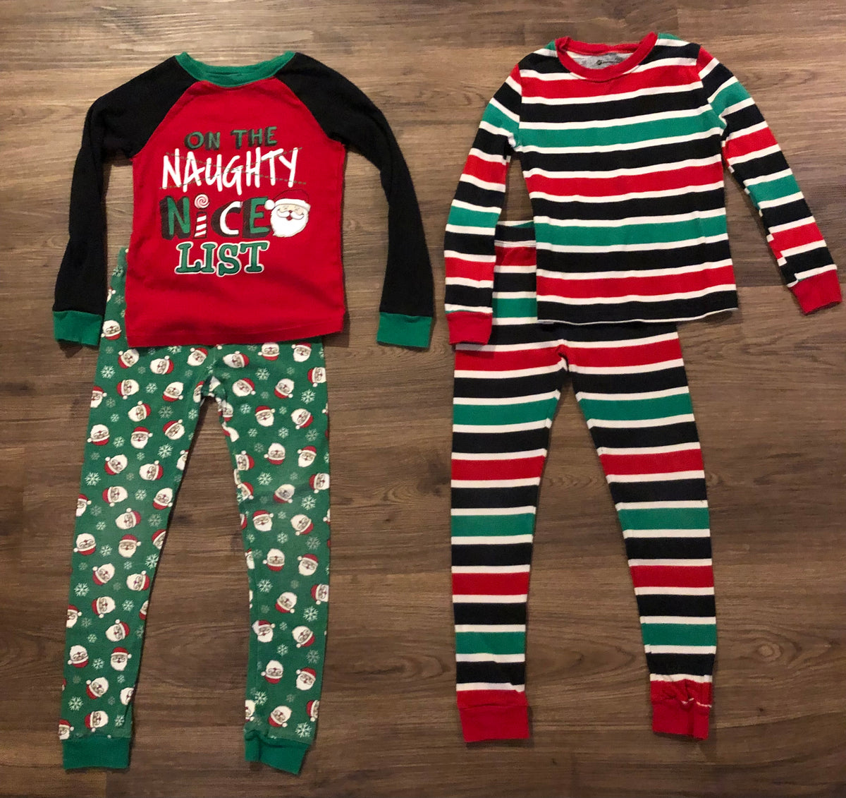 #137 Boy Christmas pajamas size 7 (some wash wear)