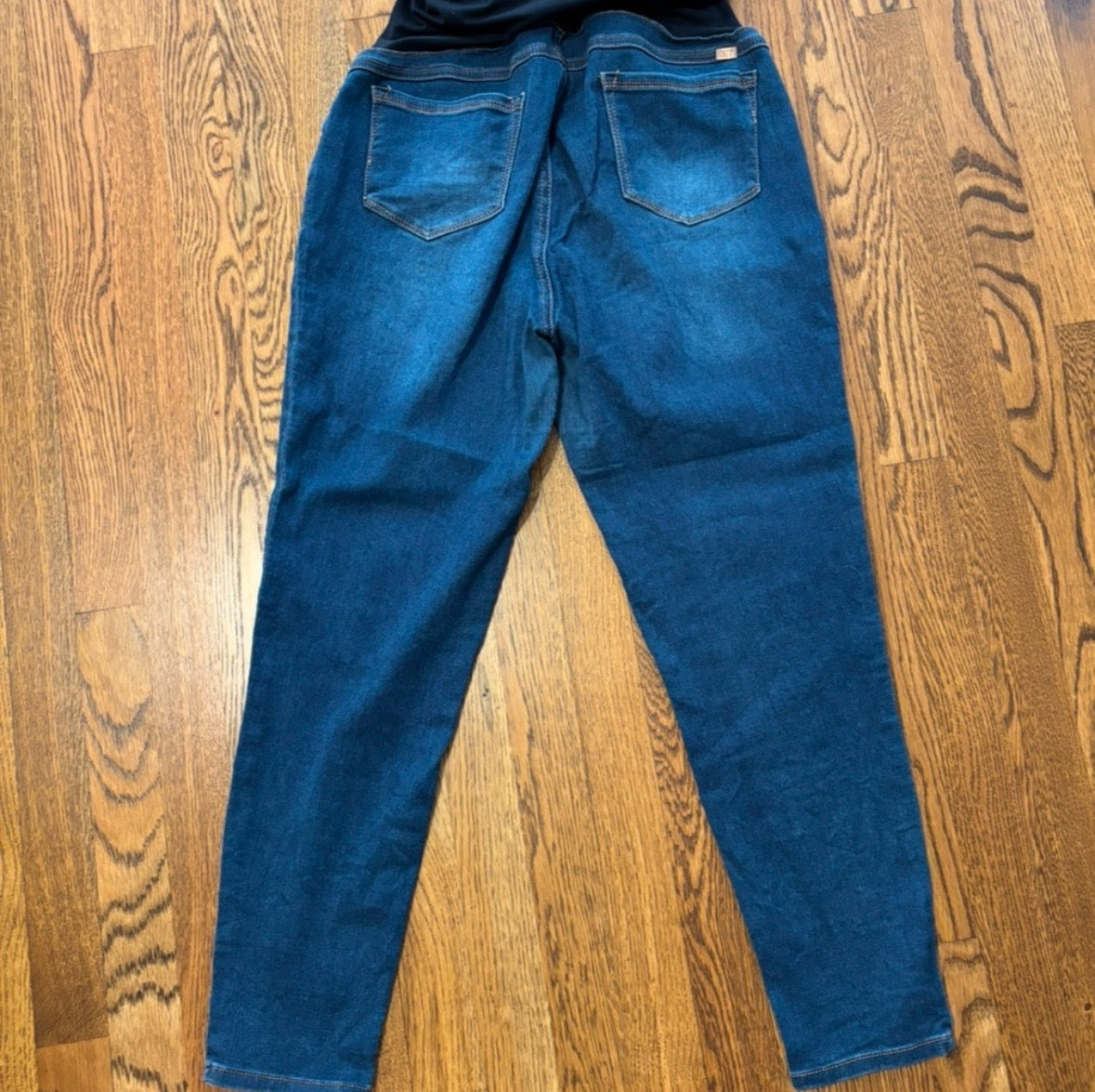 Seller #195 - *REDUCED* 1822 Denim Women's Maternity Jeans Size 10/30