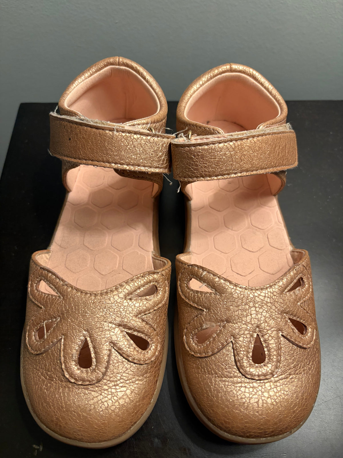#30 Girls, Livie and Luca Rosegold  maryjane shoes, size 2
