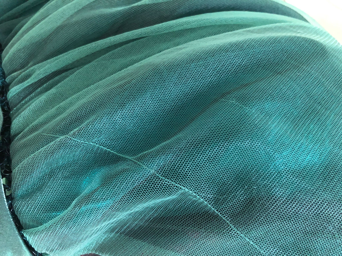 #137 Glitter sequin puffy tulle girls dress size 140 (fit us when wearing 8), a few snags in tulle from jewelry