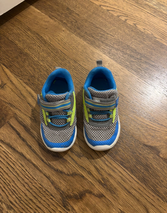 Seller #195 - Stride Rite Ian Athletic Sneaker Toddler Little Kid Size 6.5