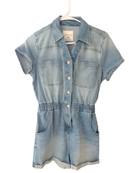 Seller #178 Women’s Size XS (1) Denim Romper