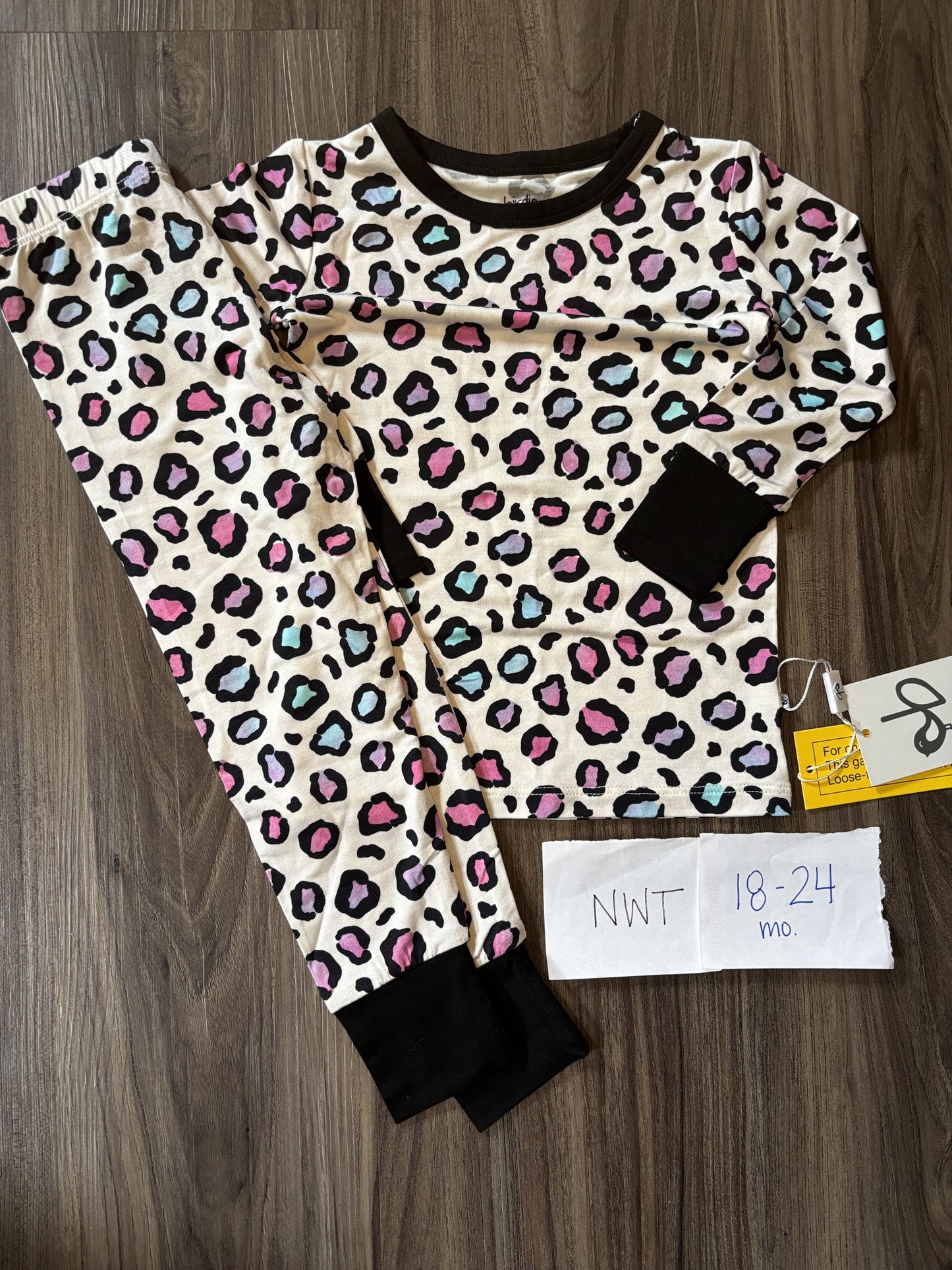 #138 - 18-24 Mo - NWT Birdie Bean - Neon Cheetah PJs - PU 45236