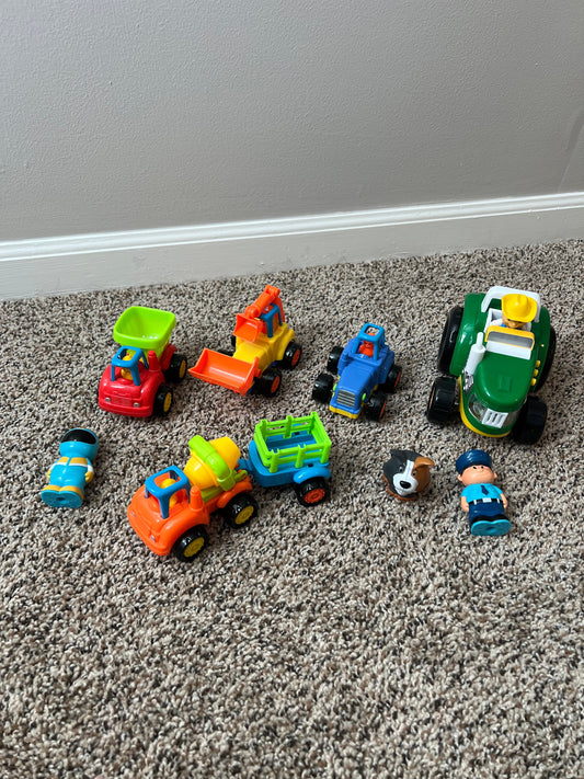 Seller #11 Boys Girls plastic construction  set - EUC - ages 18 months 24 months  3, 4