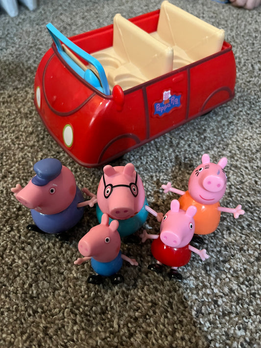 Peppa Pig Car with characters