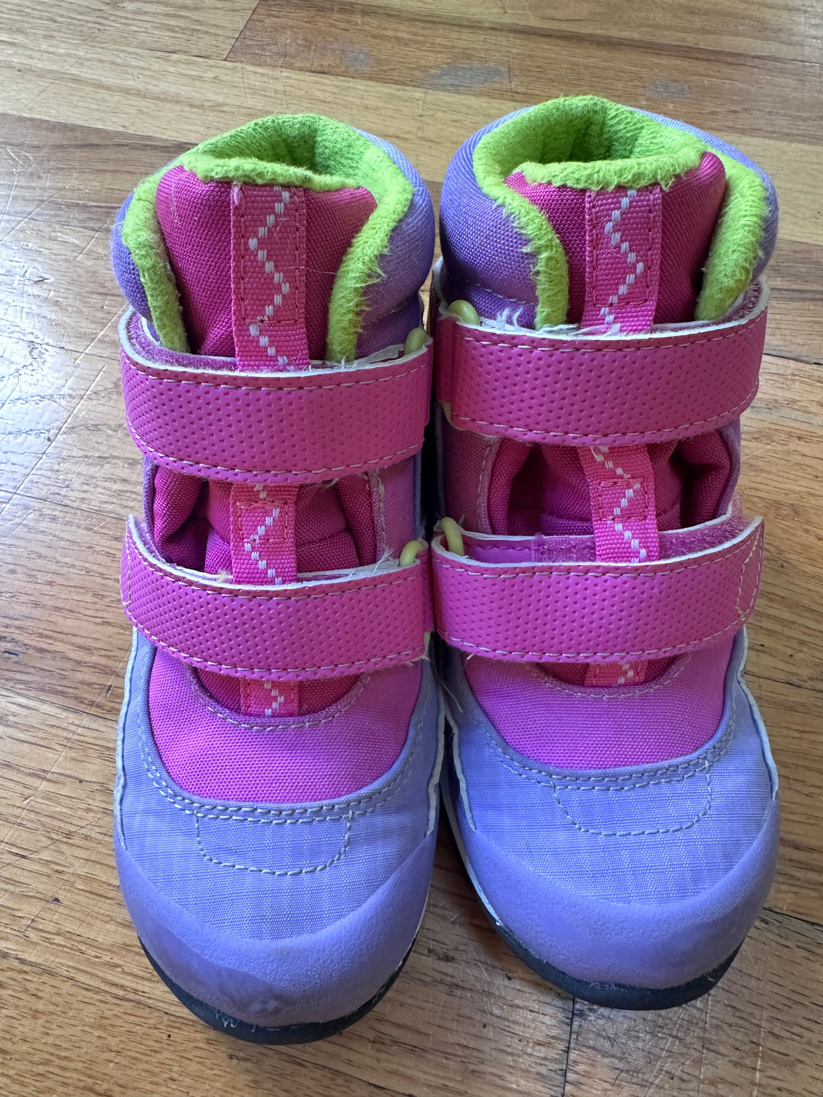 #104 See Kai Run size 11 girl winter boot