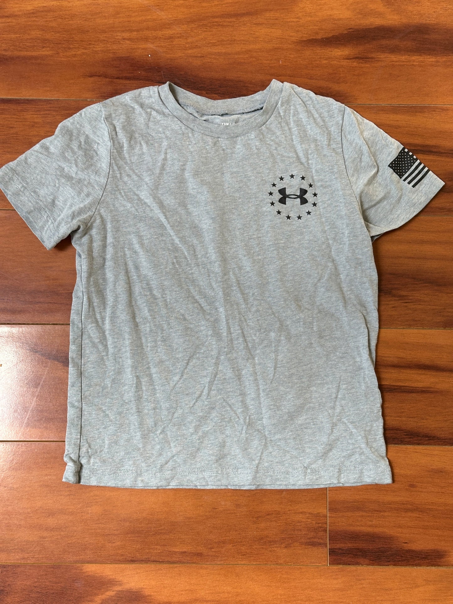 #186 Under Armour Freedom T-Shirt (back pictured) - Youth S - EUC