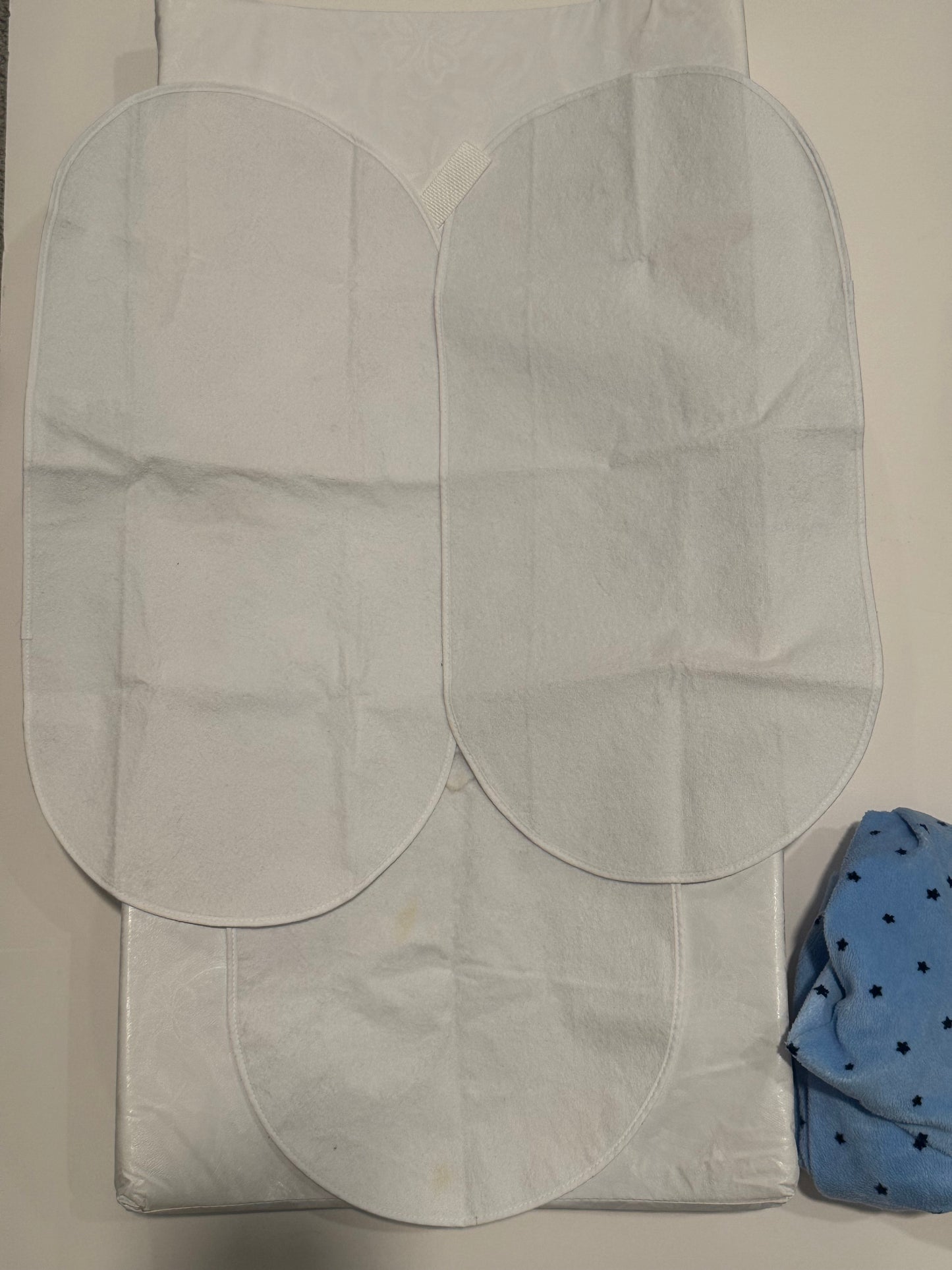 #187 Changing Pad Bundle with 2 Covers and 3 Waterproof Boppy Changing Pad Liners