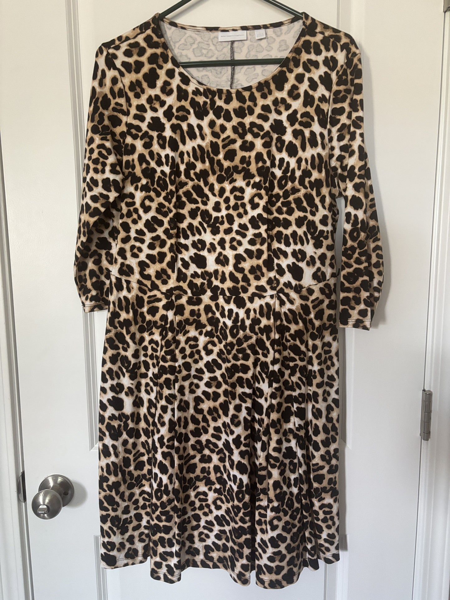 #138 - L - VGUC New York & Co - Cheetah Skater Dress - PU 45236