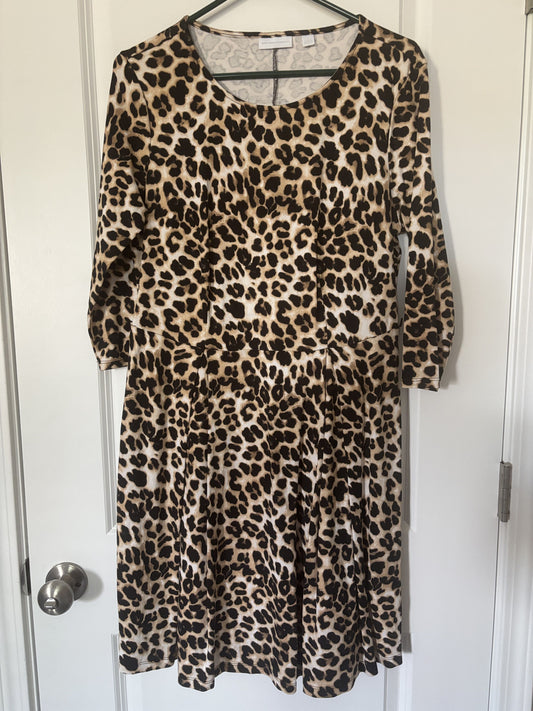 #138 - L - VGUC New York & Co - Cheetah Skater Dress - PU 45236