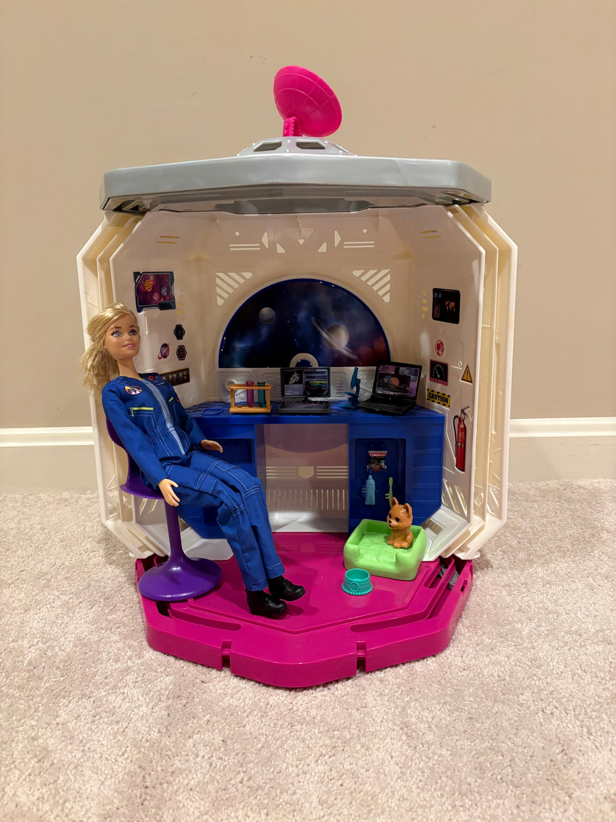#125 Barbie Spaceship