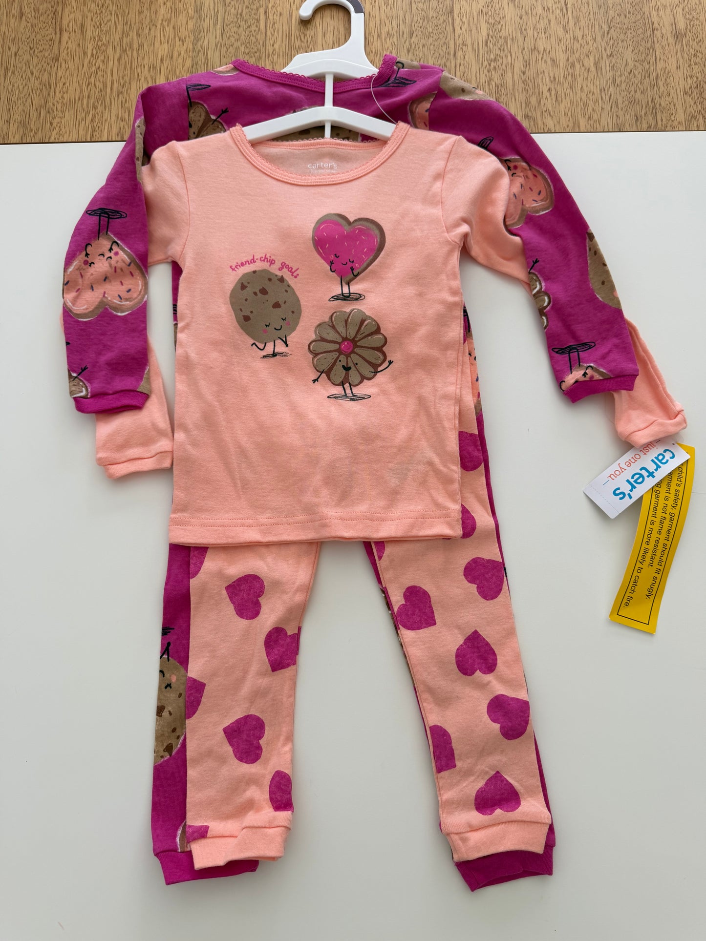 #117, Girls 2T, Carter’s pajama set, New