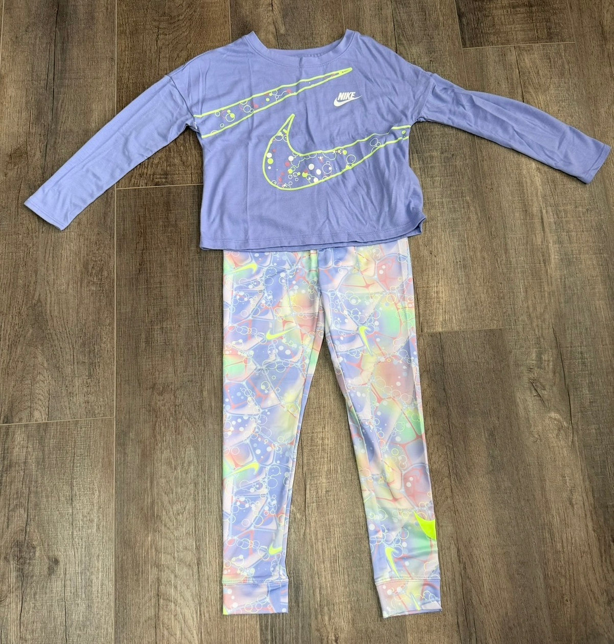 Seller 183- Girls Nike size 6 outfit