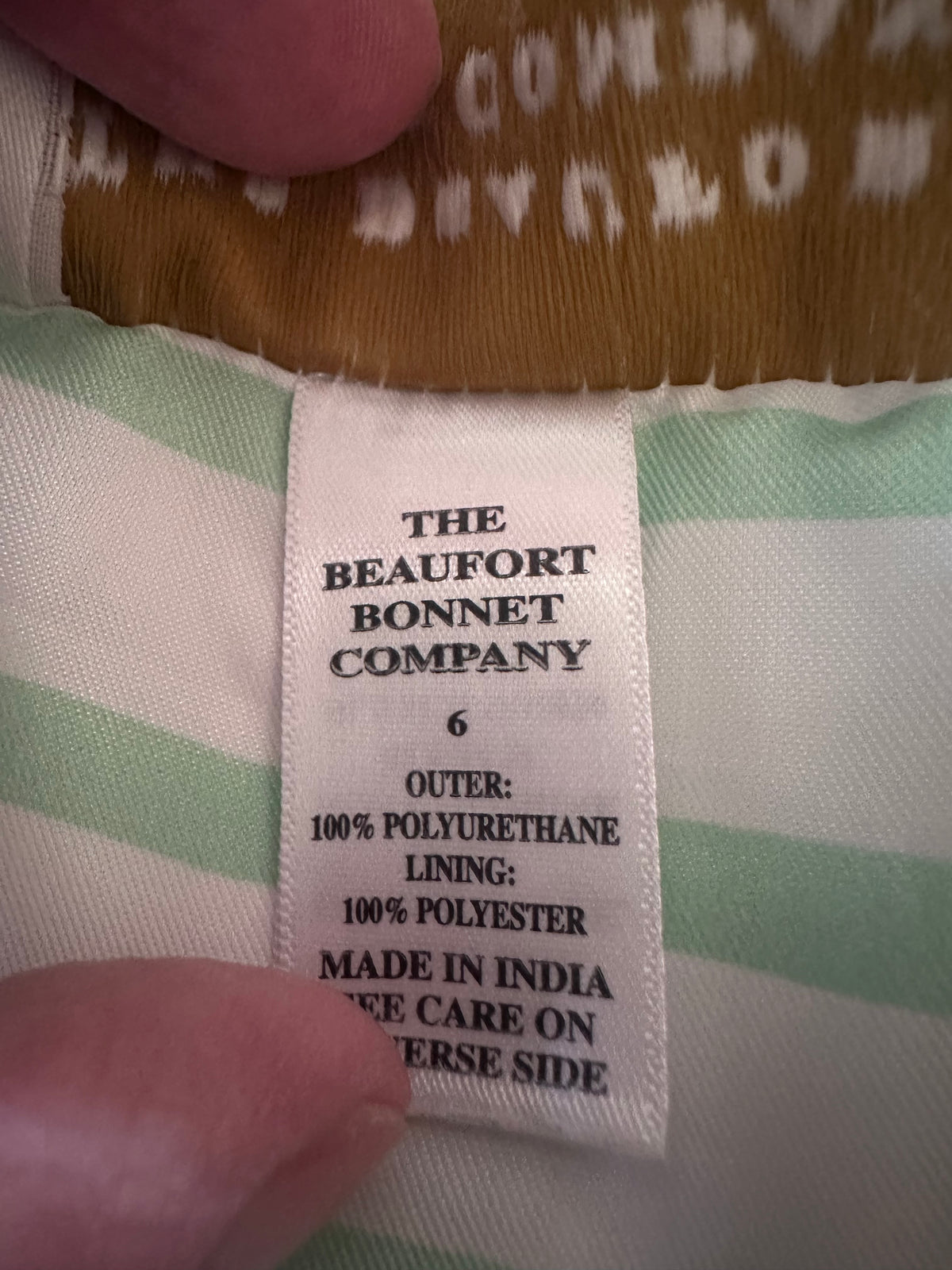 #104 The Beaufort Bonnet Company size 6 rain jacket 😍