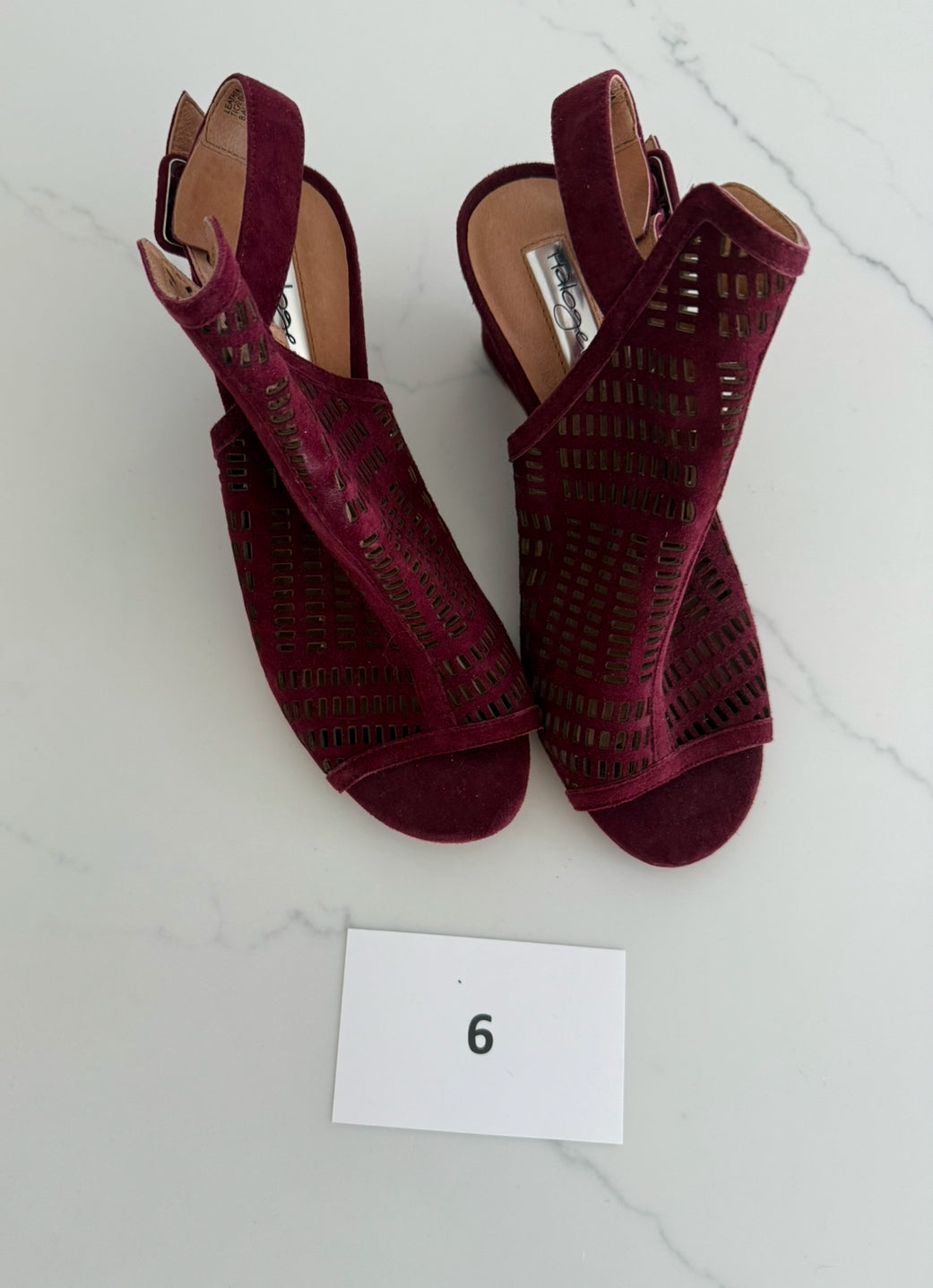 #42 Women's Maroon wedge heel - 6