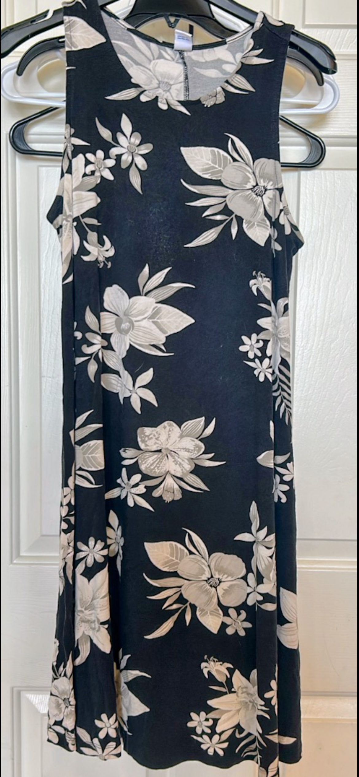 #34 Old Navy black and white  Women's dress petite s
