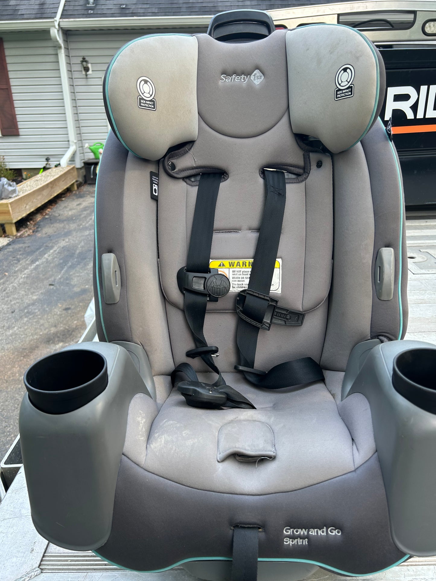 Seller #223 - Green Safety First car seat