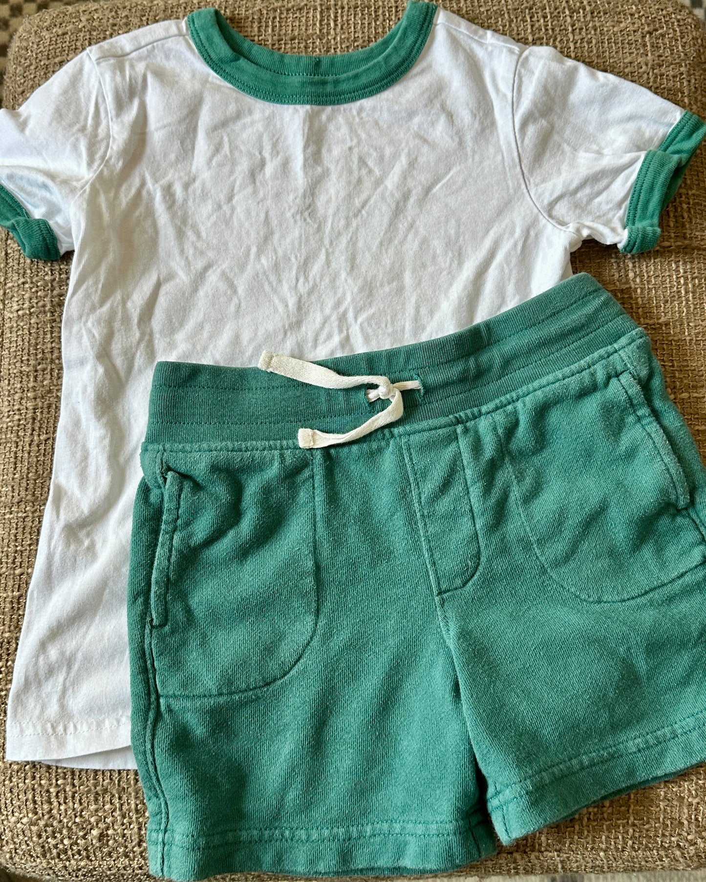 #162 Primary Outfit 3T
