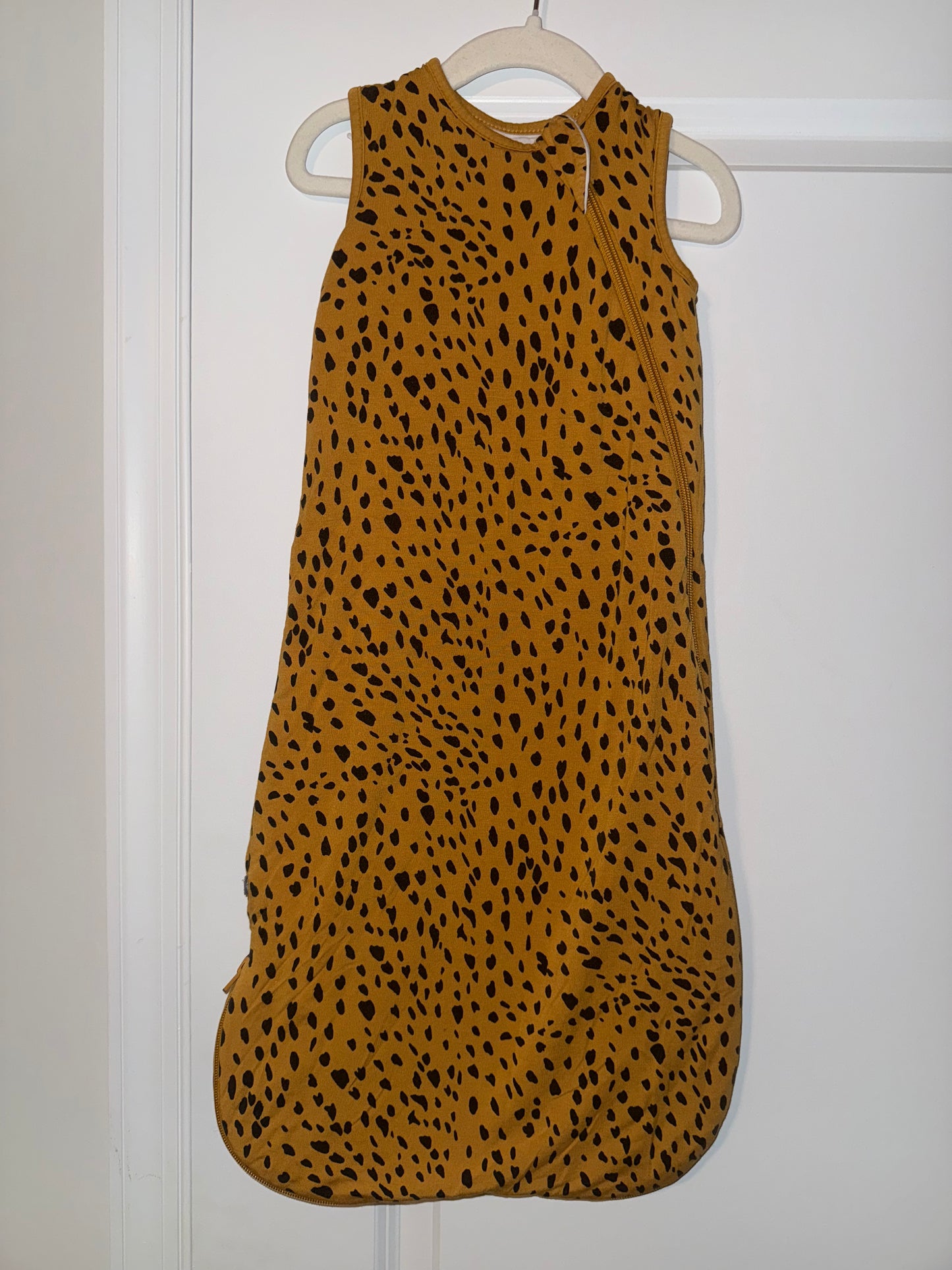 #106: Small 1.0 Tog Kyte Cheetah Bamboo Sleep Sack EUC