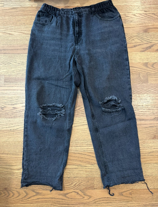 #198- Women’s, Vanilla Star, Distressed Black Jeans- Size 13