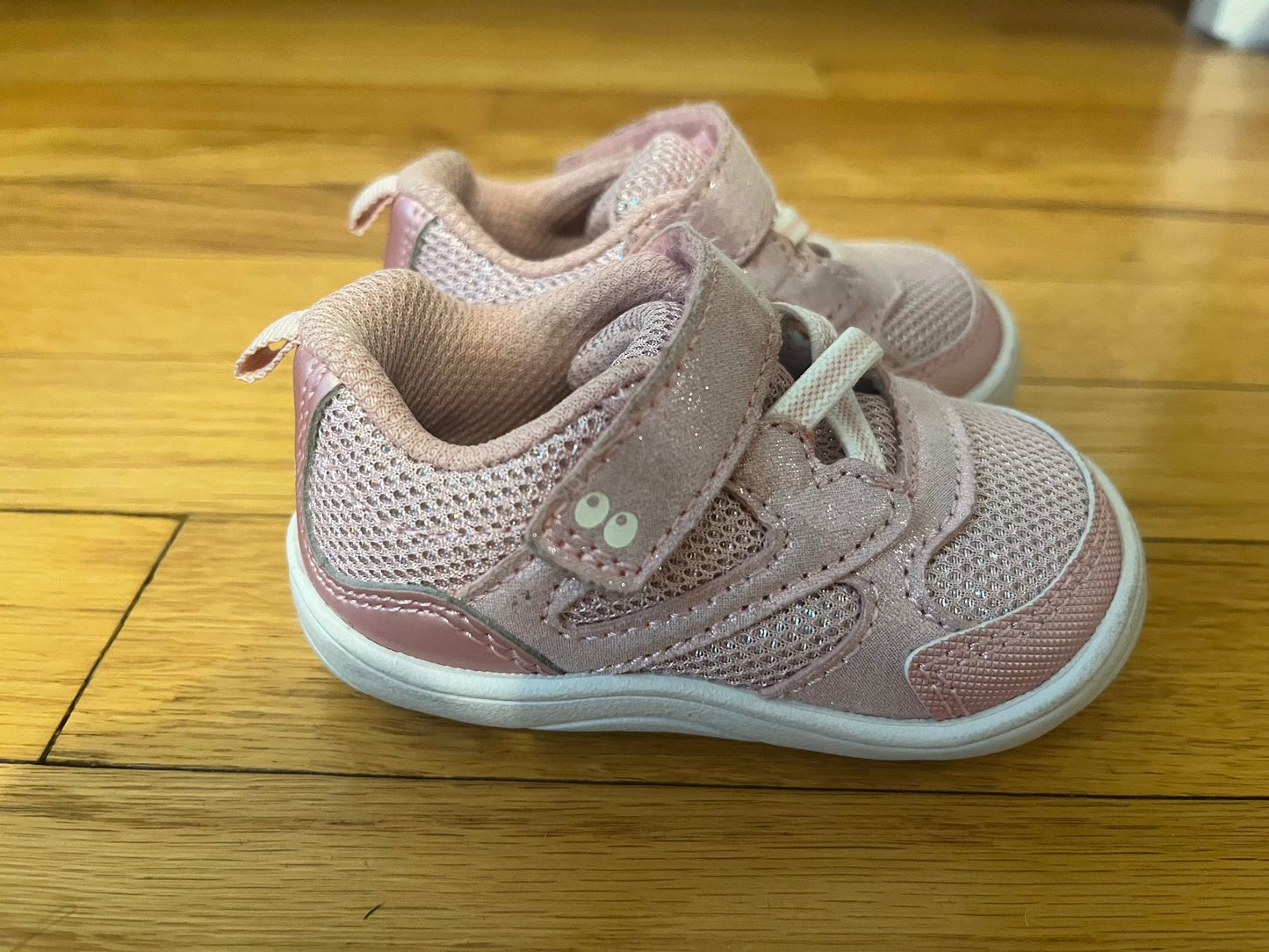 #109 Stride Rite Baby girl Pink sneakers- Size 3