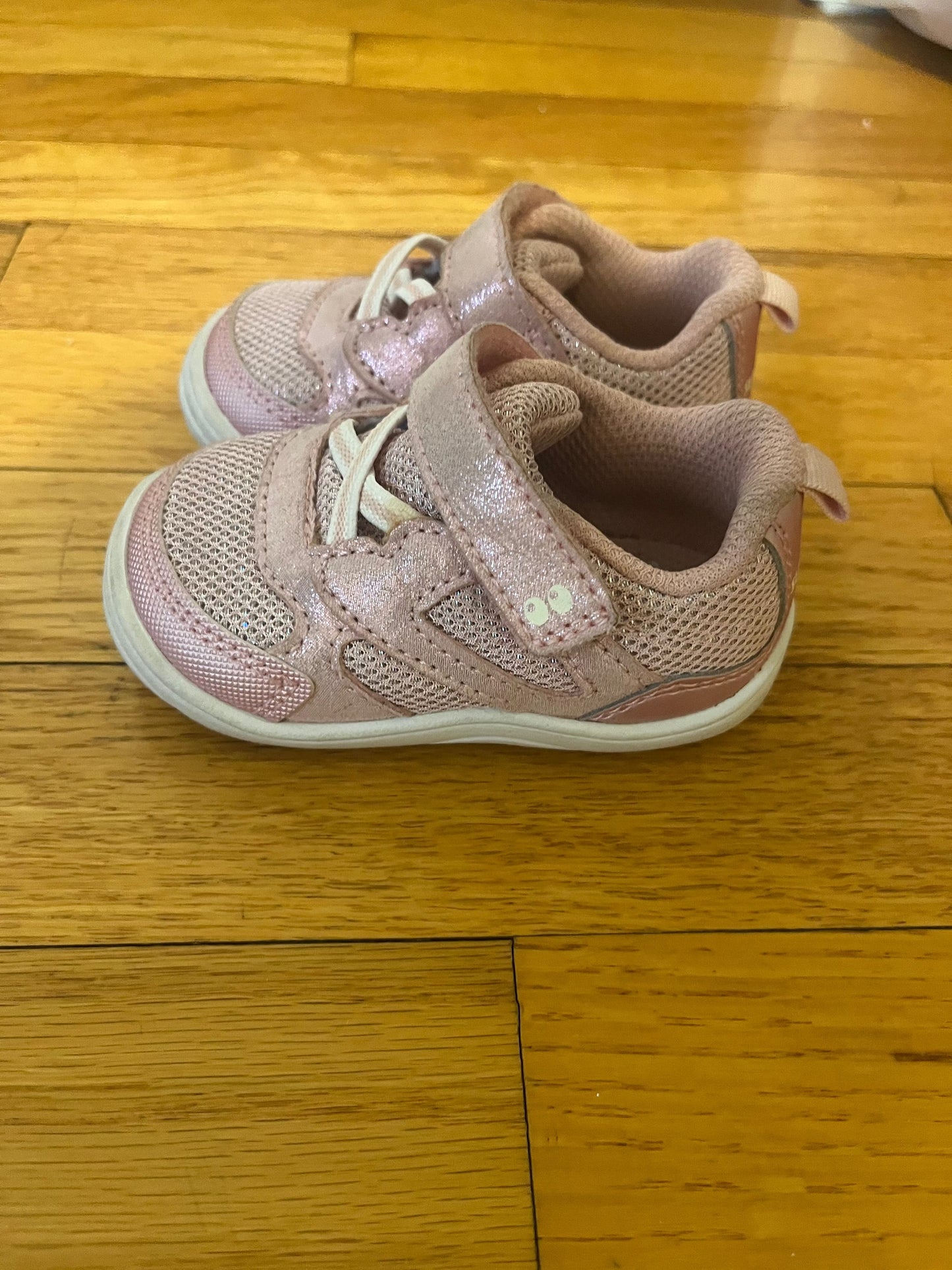 #109 Stride Rite Baby girl Pink sneakers- Size 3