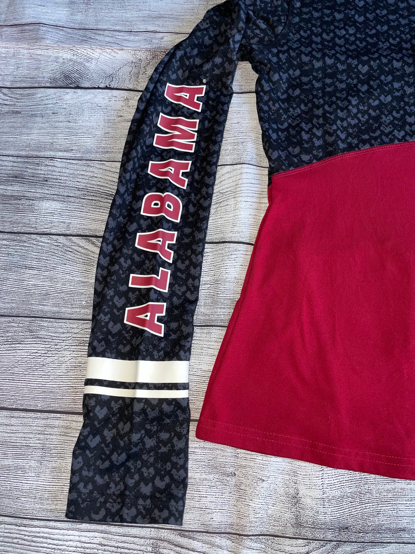 Seller #171 Colosseum Large Women’s Alabama Pullover
