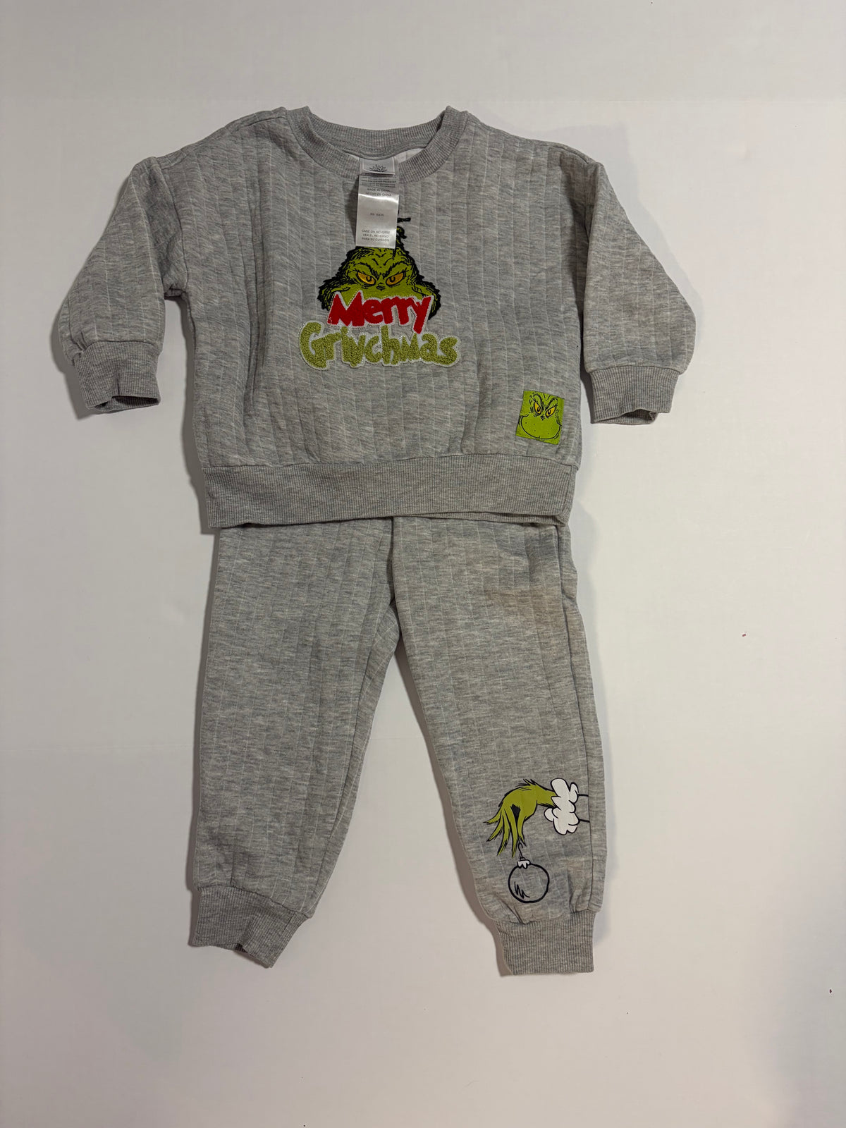 #27 Boys 24m Grinch Sweatsuit (worn once)