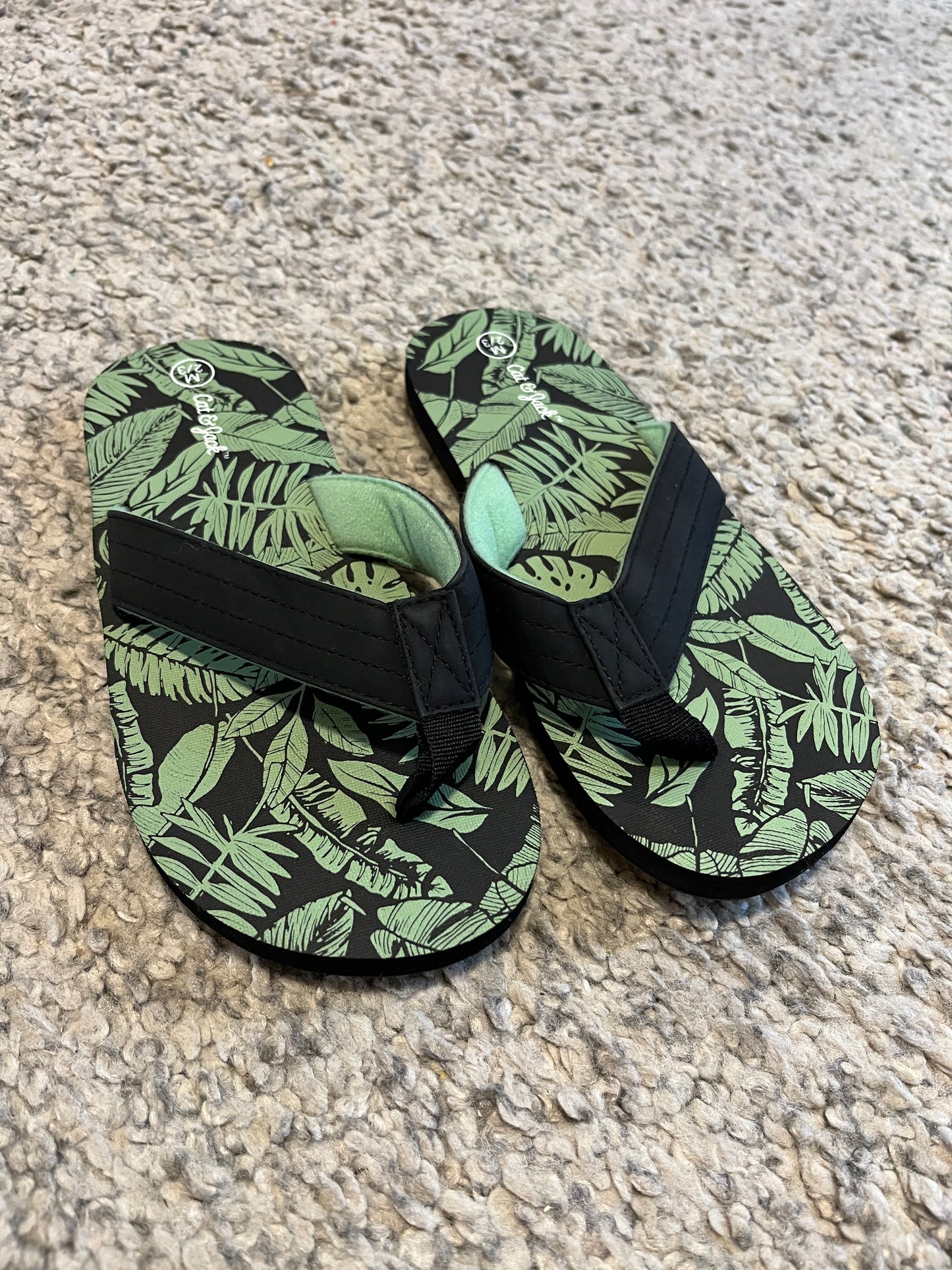 Boys Cat and Jack Black and Green Palms Sandals Size 2/3