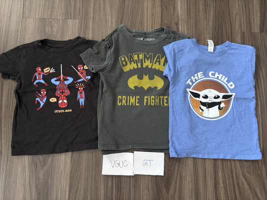 #138 - 2T Tshirt Bundle VGUC (spider-man, batman, yoda)