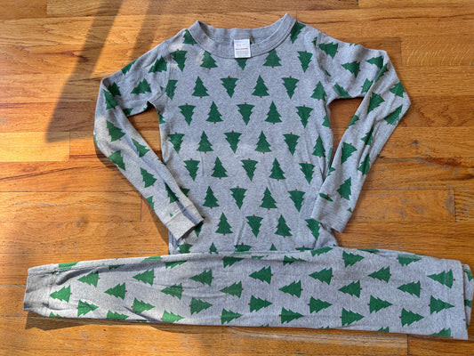 #104 Hanna Andersson 130/8 Christmas Tree pjs