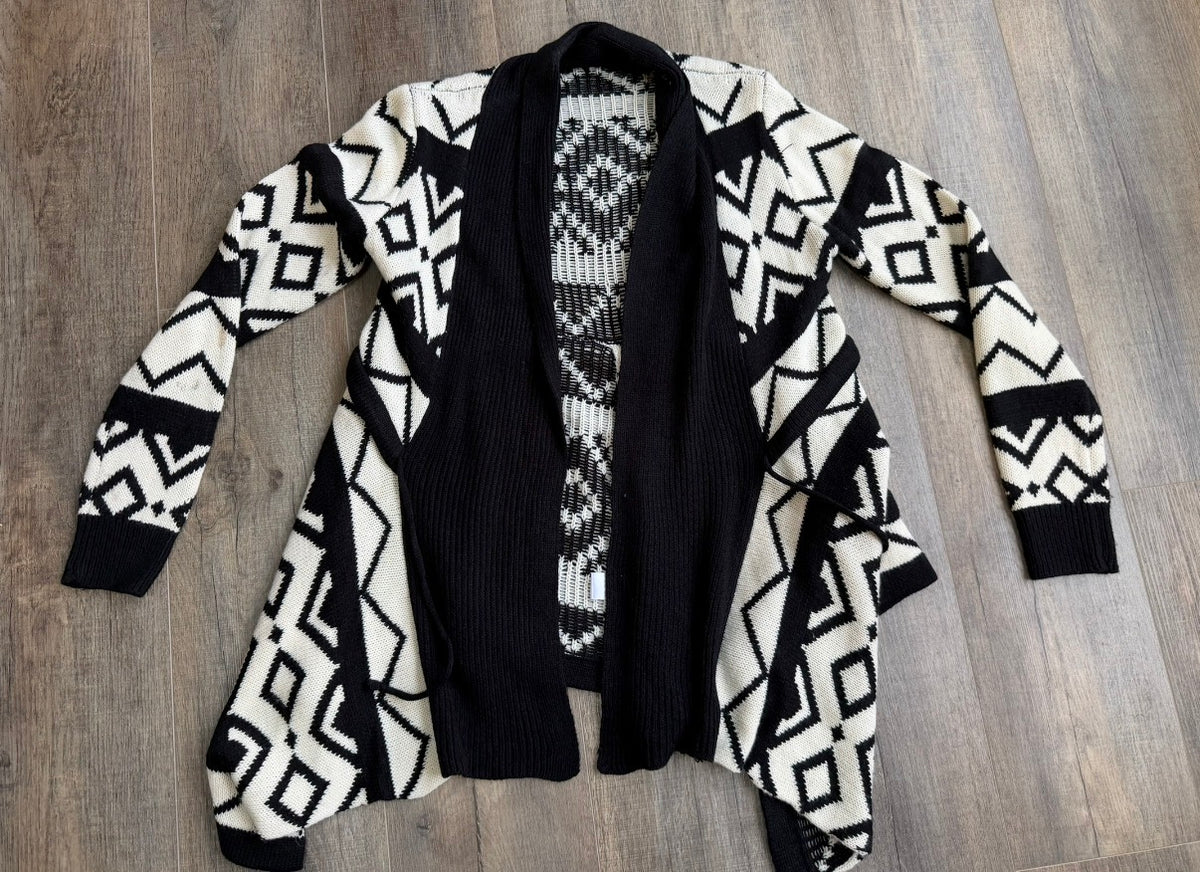 Seller 183- Women’s size medium sweater