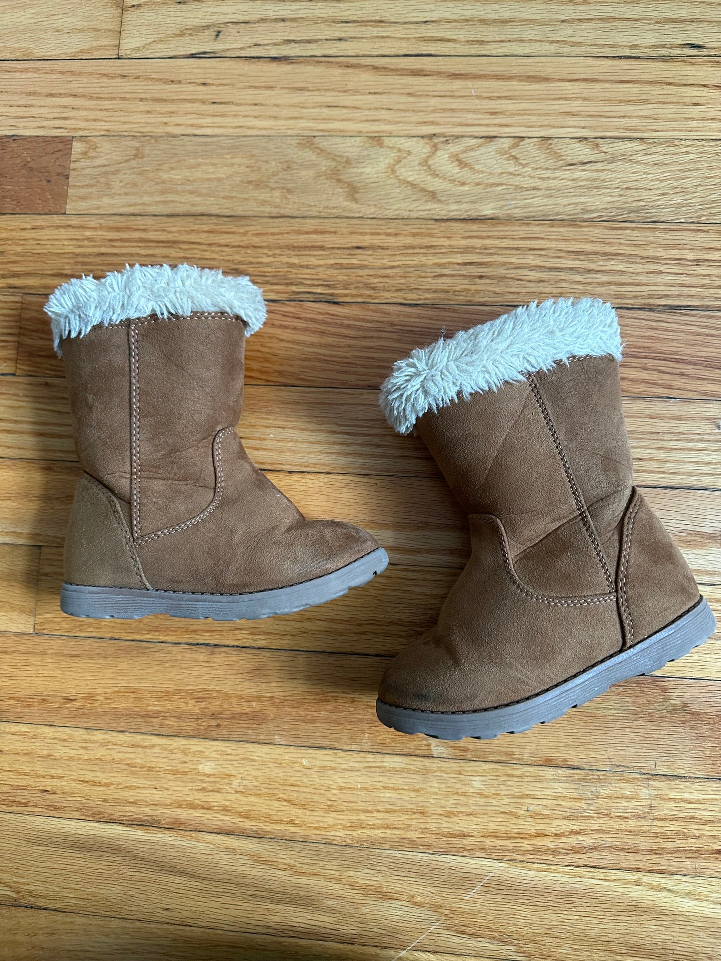 Cat & Jack Suede Boot with Fur, Tan, VGUC, Girls Size 8