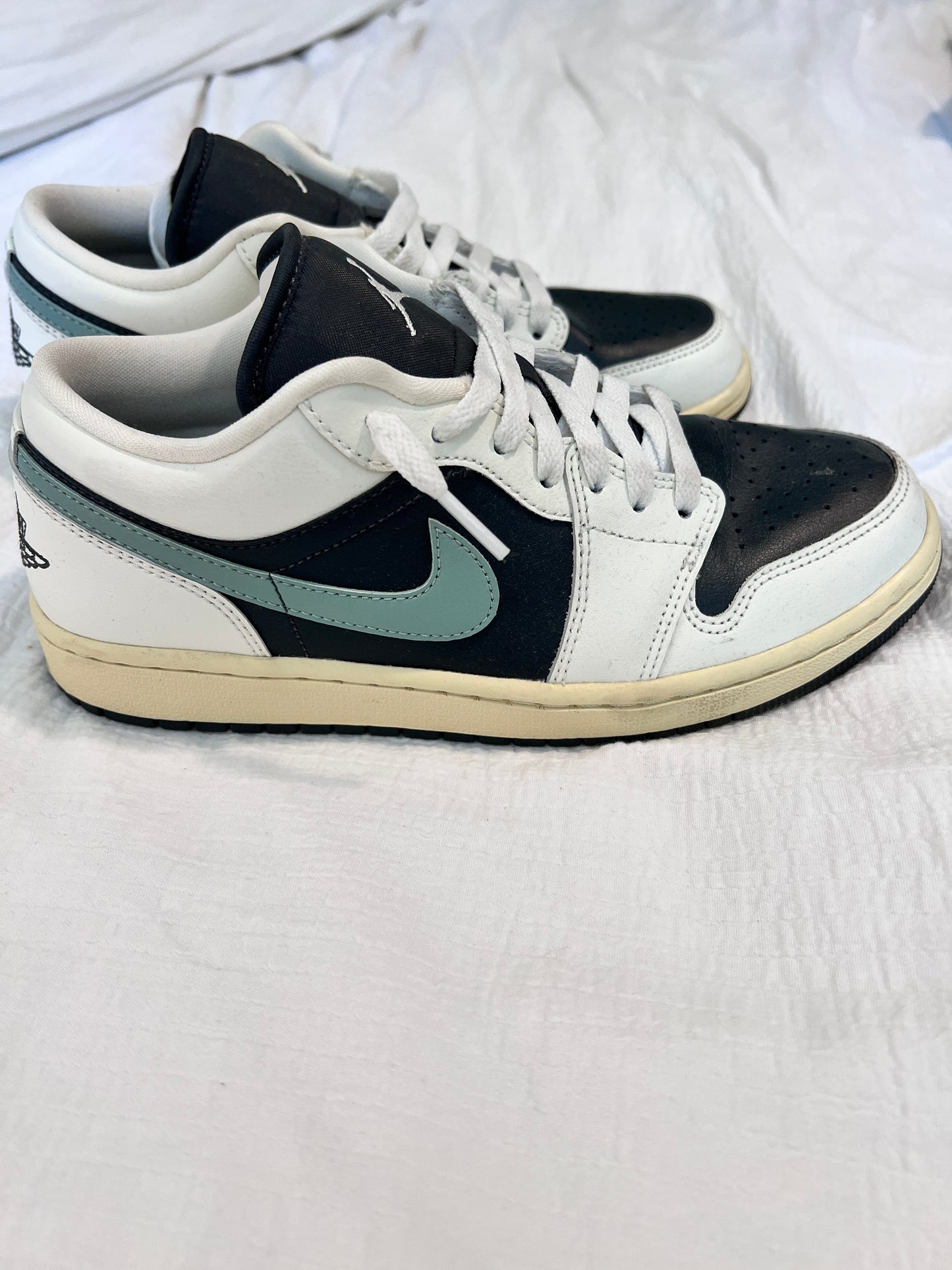 #176 - Nike Air Jordan 1 Low 'Jade Smoke' | 7.5 Men or 9 Women