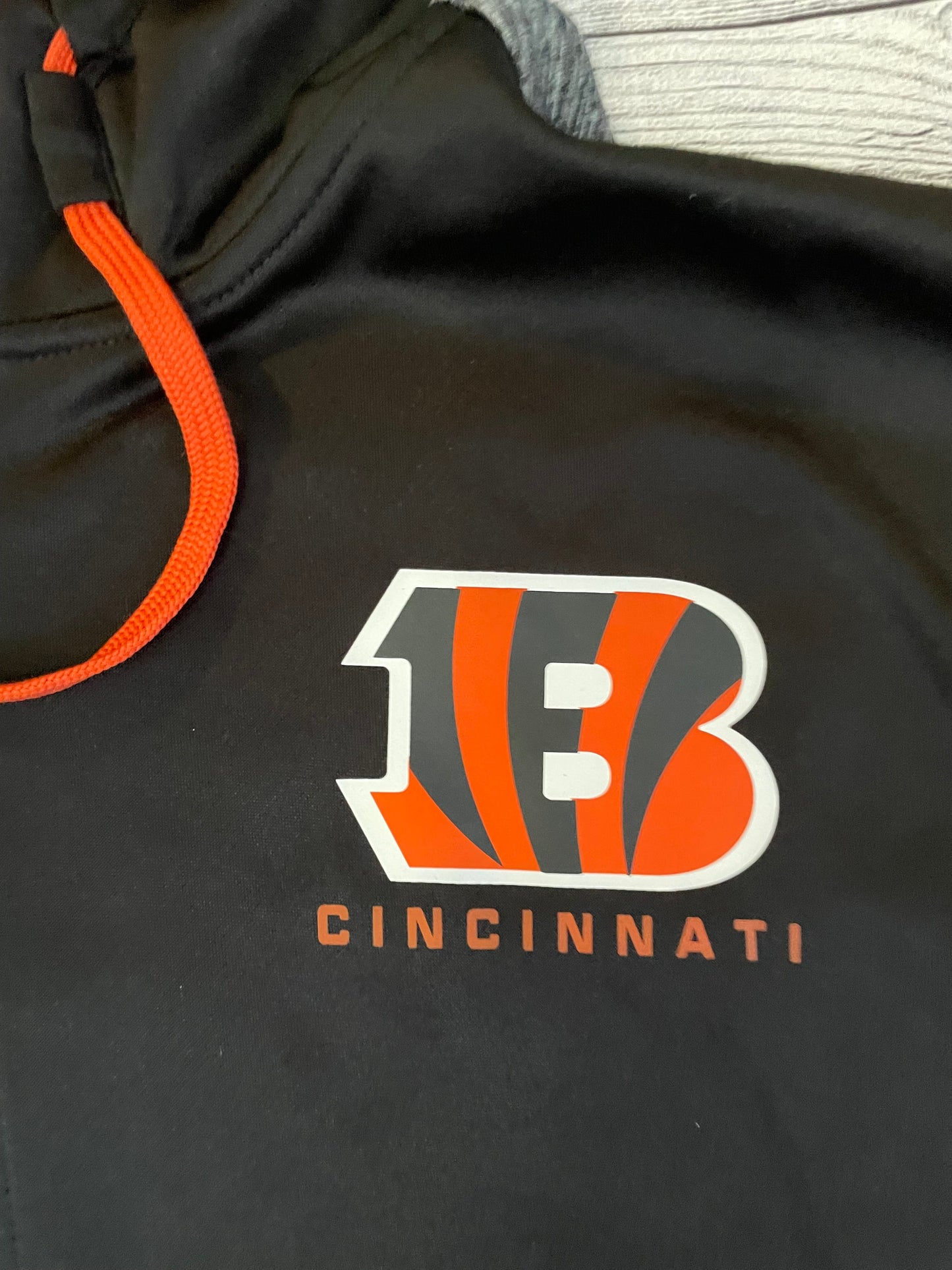 Seller #171 *REDUCED*  Fanatics 5XL Tall Mens zip up Bengals Jacket
