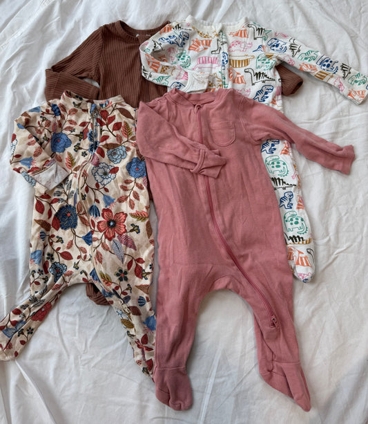 #113 Girls 3-6 sleeper bundle variety of brands