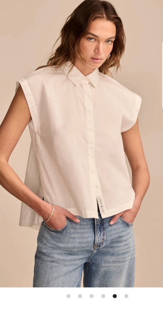 #176 - Lucky Brand Women’s white button down NWT | XL