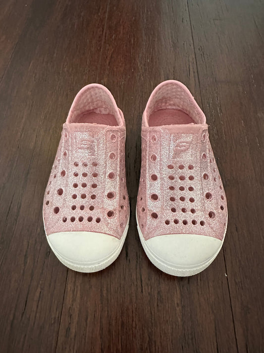 Seller 48, Sketchers Native Dups, Pink Glitter, EUC, Girls Size 8 *REDUCED*