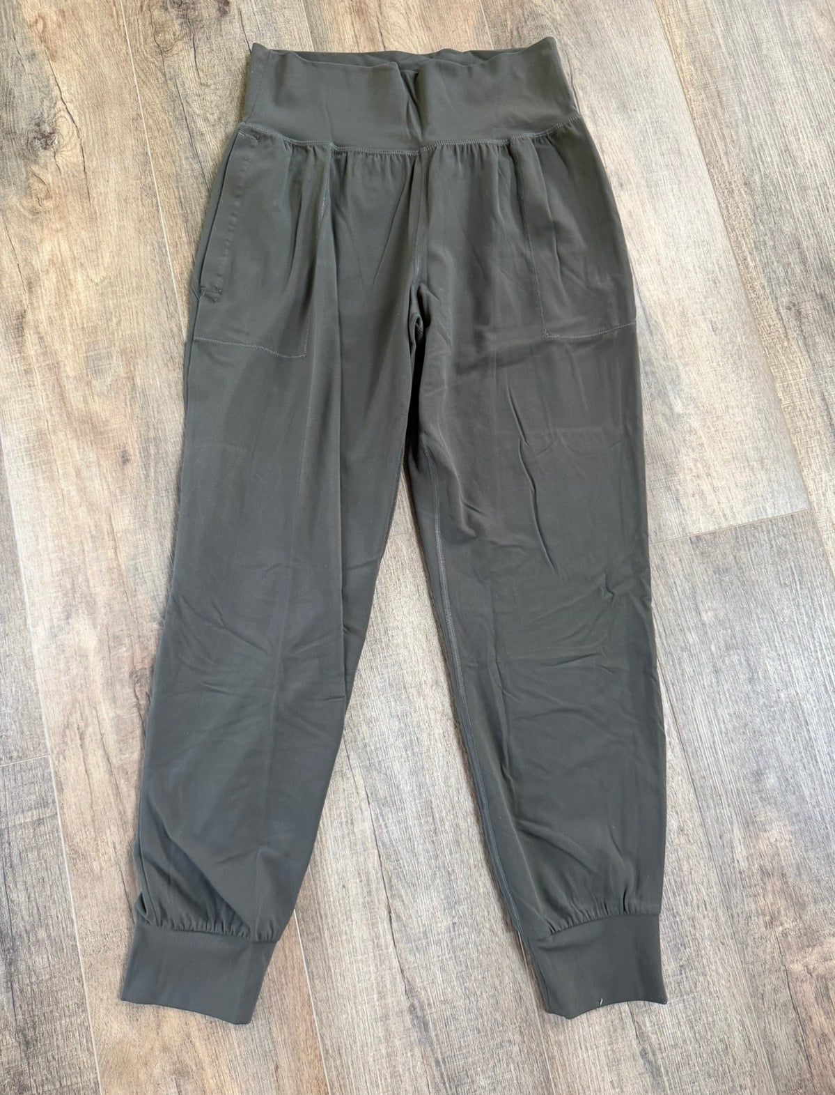 Seller 183- Athleta women’s size medium joggers