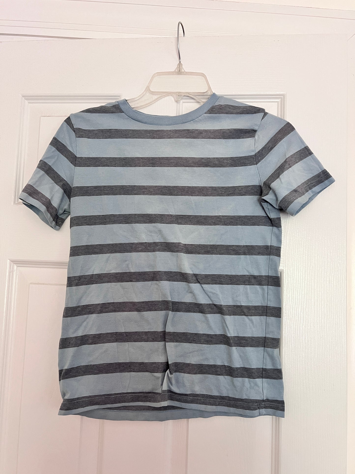 #176 - Old Navy boys tee | L