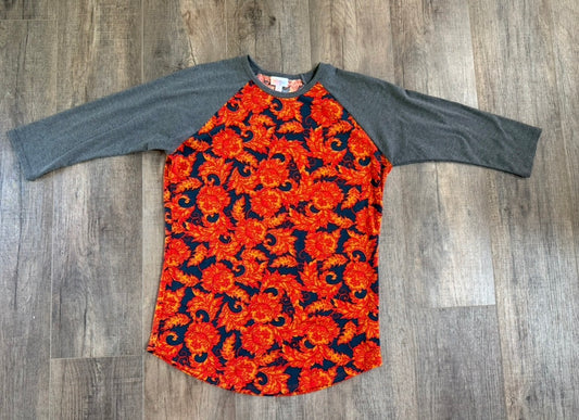 Seller 183- LuLaRoe size medium 3/4 sleeve shirt