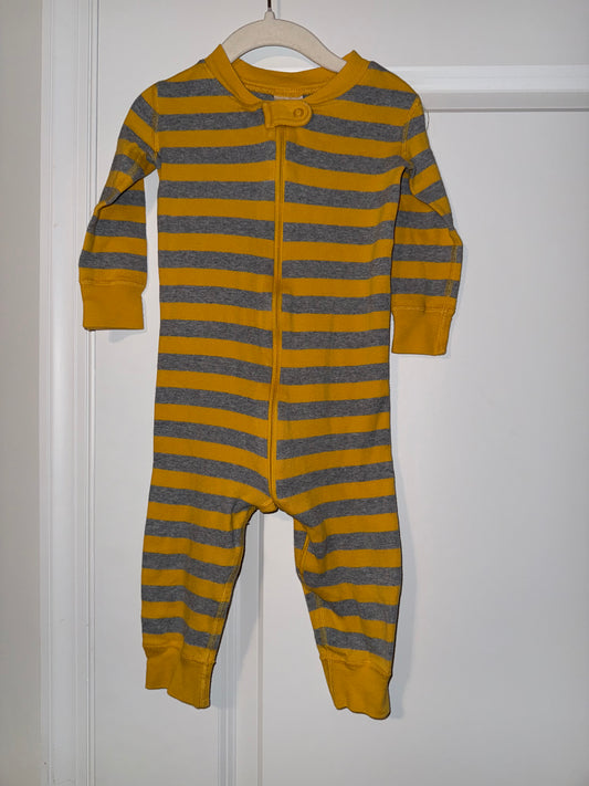 #106: 18-24m Yellow/Gray Hanna Andersson Sleeper