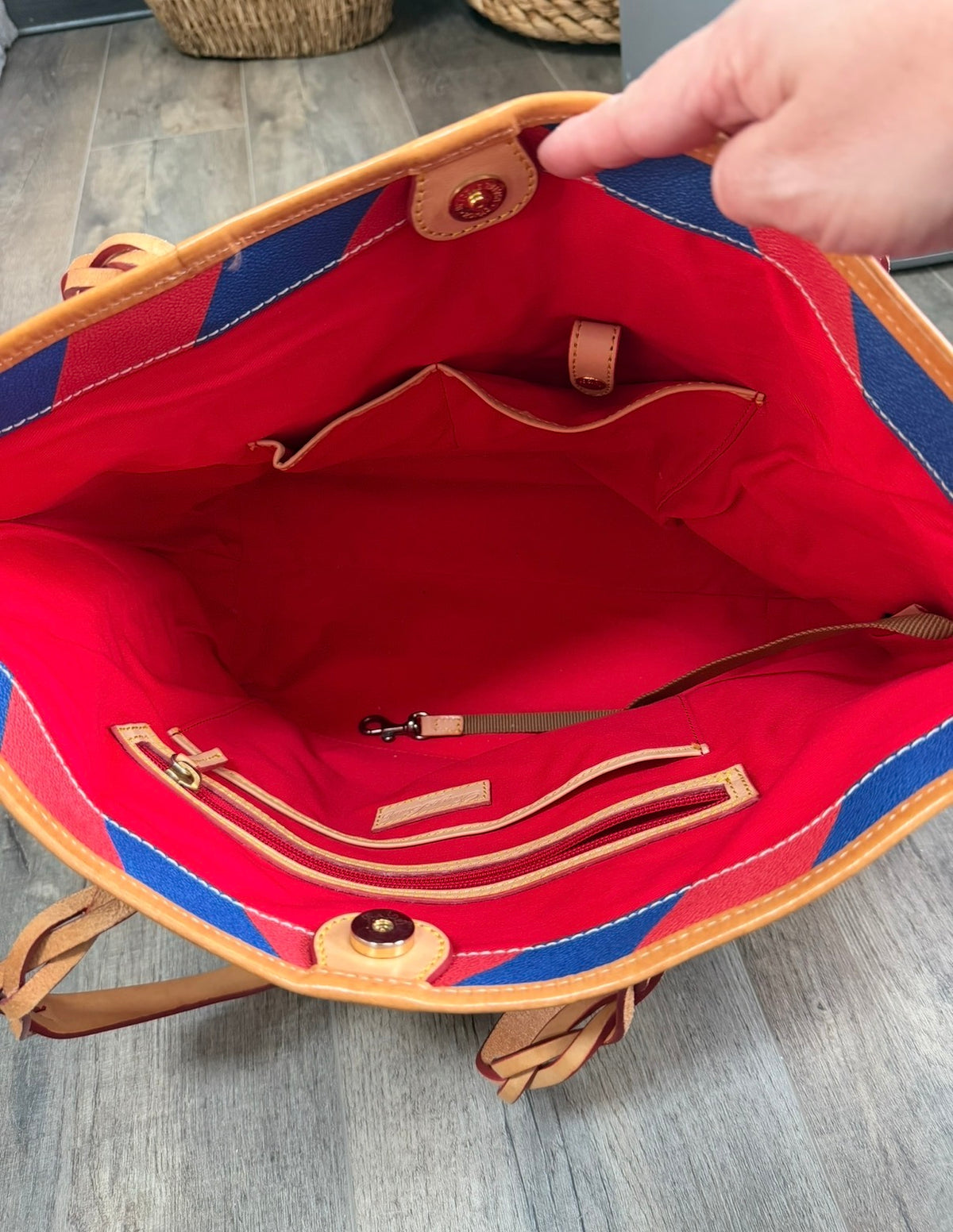 Seller 183- Dooney and Bourke purse